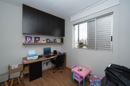 Apartamento à venda com 164m², 4 quartos e 3 vagasQUARTO4