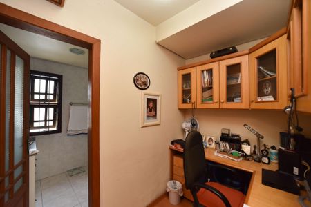 Casa à venda com 259m², 4 quartos e 3 vagasCloset da suíte