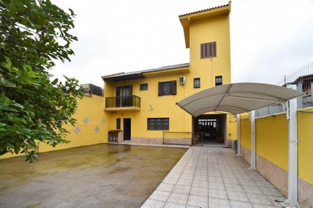 Casa à venda com 259m², 4 quartos e 3 vagasQuintal