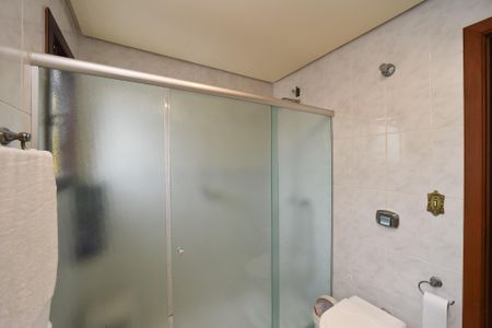 Casa à venda com 259m², 4 quartos e 3 vagasBanheiro da Suíte