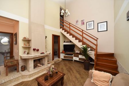 Sala de casa à venda com 4 quartos, 259m² em Jardim Itu, Porto Alegre