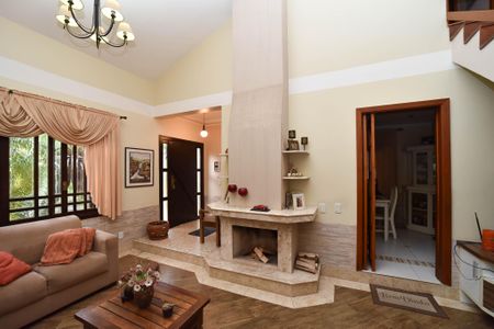 Sala de casa à venda com 4 quartos, 259m² em Jardim Itu, Porto Alegre