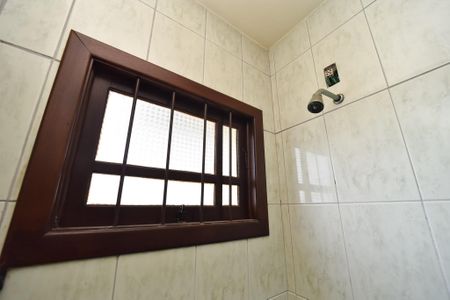 Casa à venda com 259m², 4 quartos e 3 vagasBanheiro 1