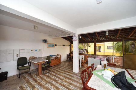 Casa à venda com 259m², 4 quartos e 3 vagasÁrea da Churrasqueira