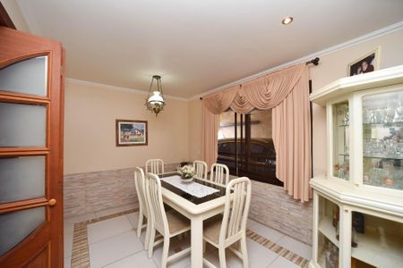 Casa à venda com 259m², 4 quartos e 3 vagasSala de Jantar