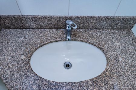 Casa de condomínio à venda com 230m², 3 quartos e 4 vagas Casa de condomínio à venda com 230m², 3 quartos e 4 vagasBanheiro suite 1