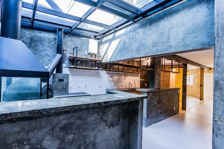 Casa de condomínio à venda com 230m², 3 quartos e 4 vagas Casa de condomínio à venda com 230m², 3 quartos e 4 vagasCozinha gourmet