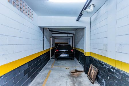 Casa de condomínio à venda com 230m², 3 quartos e 4 vagas Casa de condomínio à venda com 230m², 3 quartos e 4 vagasGaragem