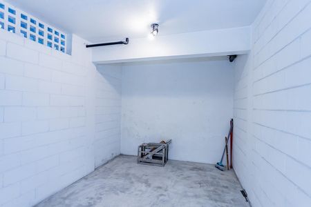 Casa de condomínio à venda com 230m², 3 quartos e 4 vagas Casa de condomínio à venda com 230m², 3 quartos e 4 vagasÁrea de Serviço