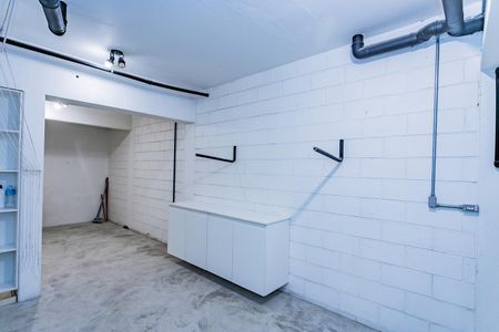Casa de condomínio à venda com 230m², 3 quartos e 4 vagas Casa de condomínio à venda com 230m², 3 quartos e 4 vagasÁrea de Serviço