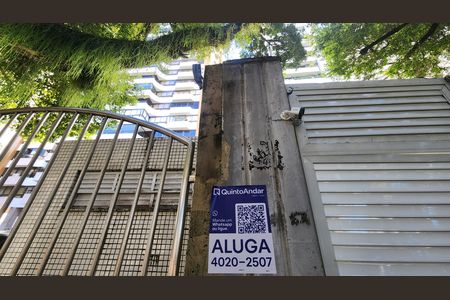 Studio para alugar com 31m², 1 quarto e 1 vaga Studio para alugar com 31m², 1 quarto e 1 vagaPlaca instalada