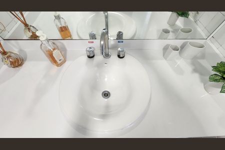 Banheiro  de kitnet/studio para alugar com 1 quarto, 31m² em Vitória, Salvador