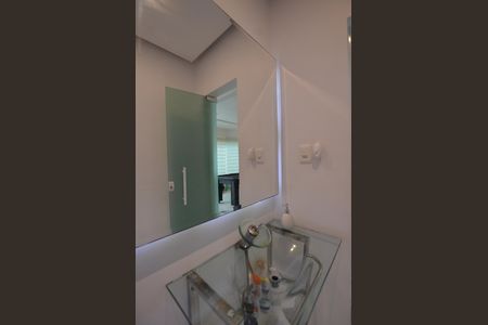 Casa à venda com 167m², 3 quartos e 2 vagasLavabo