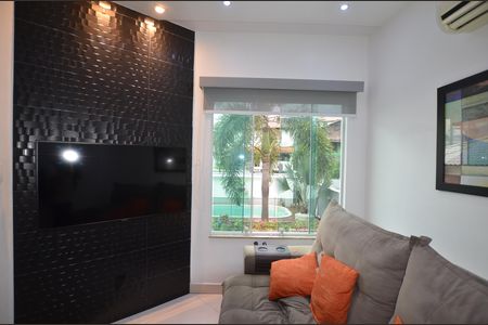 Casa à venda com 167m², 3 quartos e 2 vagasSala de TV