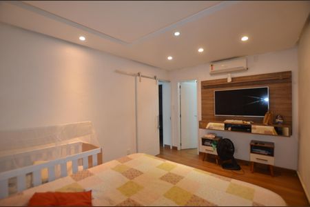 Casa à venda com 167m², 3 quartos e 2 vagasQuarto 1 Suíte