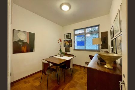 Apartamento à venda com 76m², 2 quartos e 1 vaga