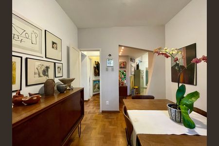 Apartamento à venda com 76m², 2 quartos e 1 vaga