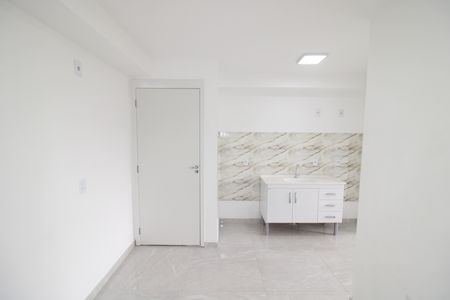 Sala / Cozinha de apartamento para alugar com 2 quartos, 42m² em Limão, São Paulo