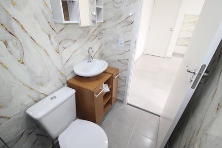 Apartamento para alugar com 42m², 2 quartos e sem vagaBanheiro