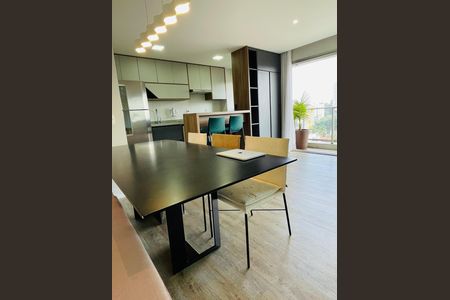 Cozinha de apartamento à venda com 1 quarto, 55m² em Vila Madalena, São Paulo