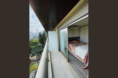 Apartamento à venda com 55m², 1 quarto e 2 vagas Apartamento à venda com 55m², 1 quarto e 2 vagasVaranda