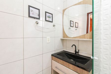 Casa à venda com 85m², 3 quartos e 2 vagas Casa à venda com 85m², 3 quartos e 2 vagasBanheiro