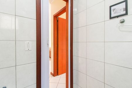 Banheiro de casa à venda com 3 quartos, 85m² em São José, Canoas
