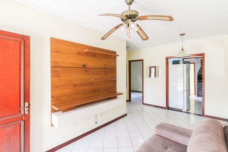 Sala de casa à venda com 3 quartos, 85m² em São José, Canoas
