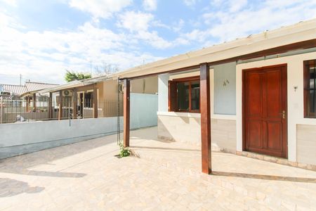 Área externa de casa à venda com 3 quartos, 85m² em São José, Canoas