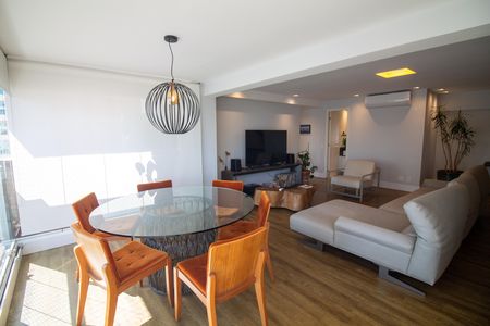 Apartamento à venda com 89m², 2 quartos e 2 vagas Apartamento à venda com 89m², 2 quartos e 2 vagasSala de Jantar
