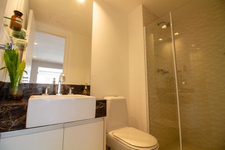 Apartamento à venda com 89m², 2 quartos e 2 vagas Apartamento à venda com 89m², 2 quartos e 2 vagasBanheiro