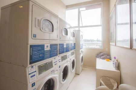 Apartamento à venda com 89m², 2 quartos e 2 vagas Apartamento à venda com 89m², 2 quartos e 2 vagasÁrea comum - Lavanderia