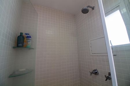 Apartamento à venda com 89m², 2 quartos e 2 vagas Apartamento à venda com 89m², 2 quartos e 2 vagasBanheiro da Suíte