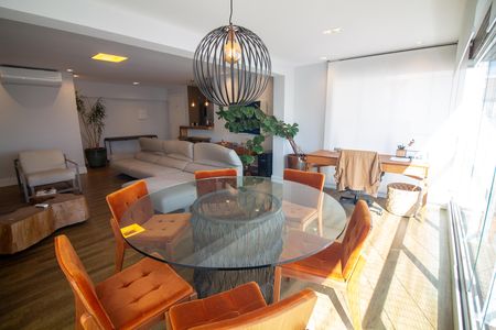 Apartamento à venda com 89m², 2 quartos e 2 vagas Apartamento à venda com 89m², 2 quartos e 2 vagasSala de Jantar