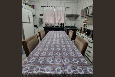 Casa à venda com 221m², 4 quartos e 2 vagas Casa à venda com 221m², 4 quartos e 2 vagasCozinha