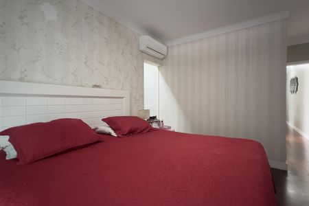 Casa à venda com 197m², 3 quartos e 2 vagasSuíte