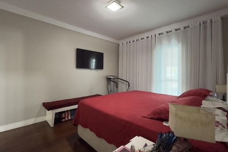 Casa à venda com 197m², 3 quartos e 2 vagasSuíte