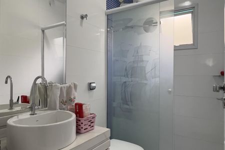 Casa à venda com 197m², 3 quartos e 2 vagasBanheiro 1
