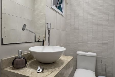 Casa à venda com 197m², 3 quartos e 2 vagasLavabo 2