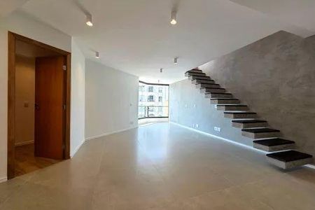 Apartamento para alugar com 3 quartos, 178m² em Vila Olímpia, São Paulo