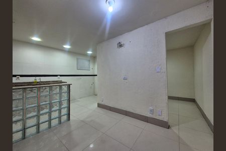 Apartamento para alugar com 1 quarto, 50m² em Vargem Pequena, Rio de Janeiro