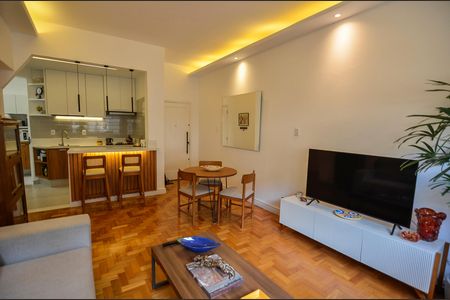 Apartamento para alugar com 80m², 3 quartos e 1 vaga Apartamento para alugar com 80m², 3 quartos e 1 vagaSala