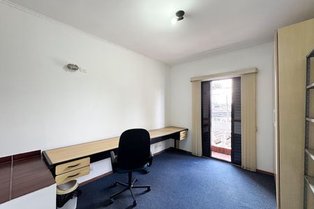 Casa à venda com 114m², 2 quartos e 2 vagas Casa à venda com 114m², 2 quartos e 2 vagasQuarto