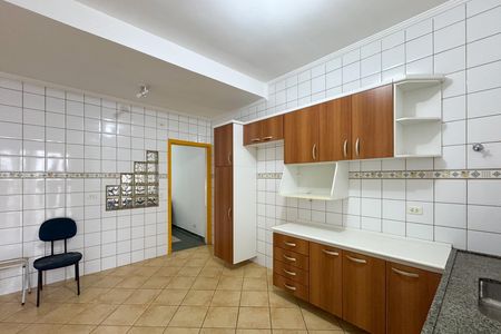 Casa à venda com 114m², 2 quartos e 2 vagas Casa à venda com 114m², 2 quartos e 2 vagasCozinha