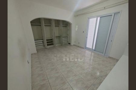 Casa à venda com 3 quartos, 198m² em Campo Grande, São Paulo
