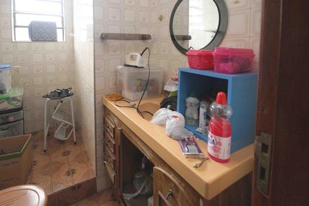 Apartamento para alugar com 100m², 2 quartos e 2 vagas Apartamento para alugar com 100m², 2 quartos e 2 vagasBanheiro social