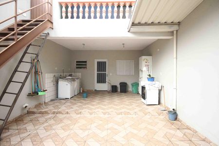 Apartamento para alugar com 100m², 2 quartos e 2 vagas Apartamento para alugar com 100m², 2 quartos e 2 vagasÁrea de serviço