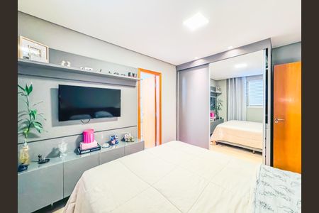Apartamento à venda com 3 quartos, 178m² em União, Belo Horizonte