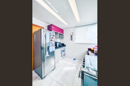 Apartamento à venda com 3 quartos, 178m² em União, Belo Horizonte