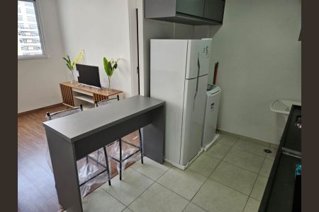 Apartamento para alugar com 35m², 1 quarto e sem vaga Apartamento para alugar com 35m², 1 quarto e sem vagaFoto 02